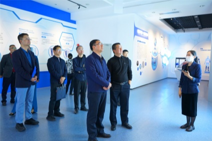 2024年1月，廣州市人民政府副市長賴志鴻一行蒞臨冠昊生物調研指導